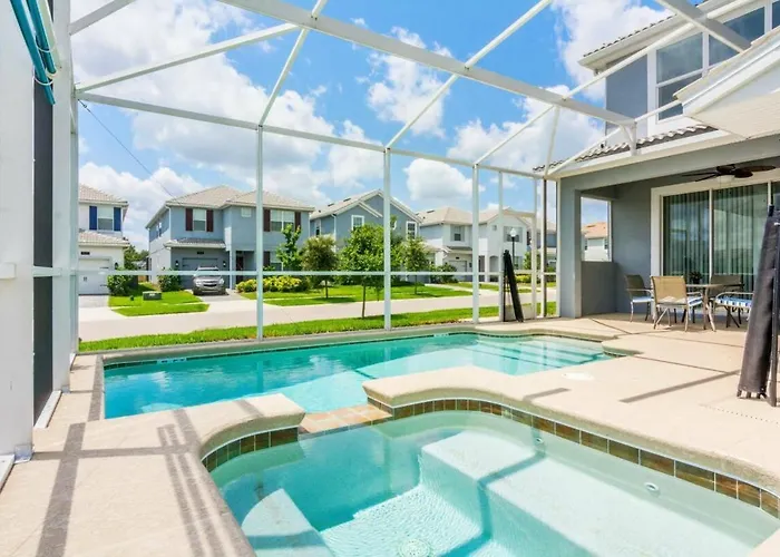Modern Vacation Home With Private Pool Cg1593