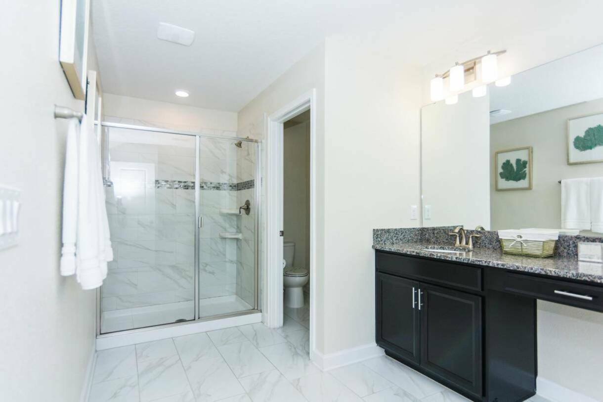 Modern Vacation With Private Pool Cg1593 Davenport