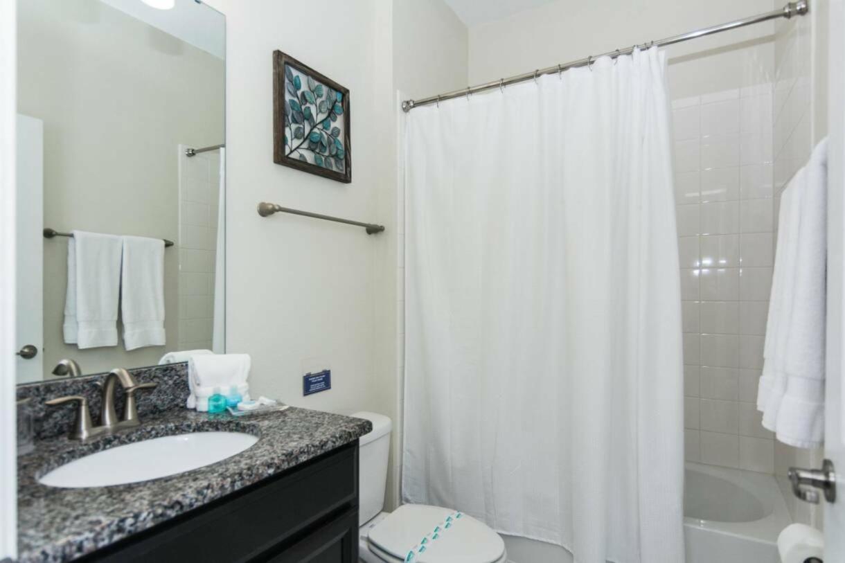 Modern Vacation With Private Pool Cg1593 Davenport